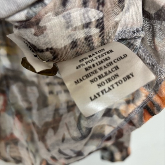 ETHYL Multi Color Funky Abstract Leopard Print 2 Button Blouse Size S - Picture 5 of 7